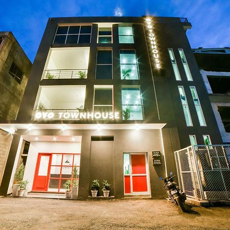 Super Townhouse Hosur Main Road Bommanahalli Near Gopalan Innovation Mall Bangalore Buitenkant foto